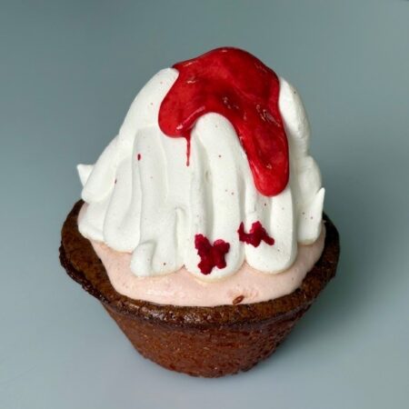 Zombie Hjerne (chokoladebund med jordbærmousse)